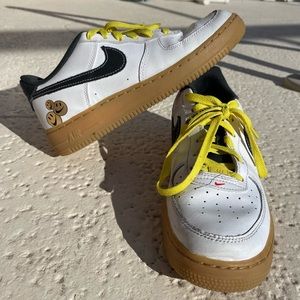💛🖤 Youth Nike Airforce 1’s - size 7y🖤💛